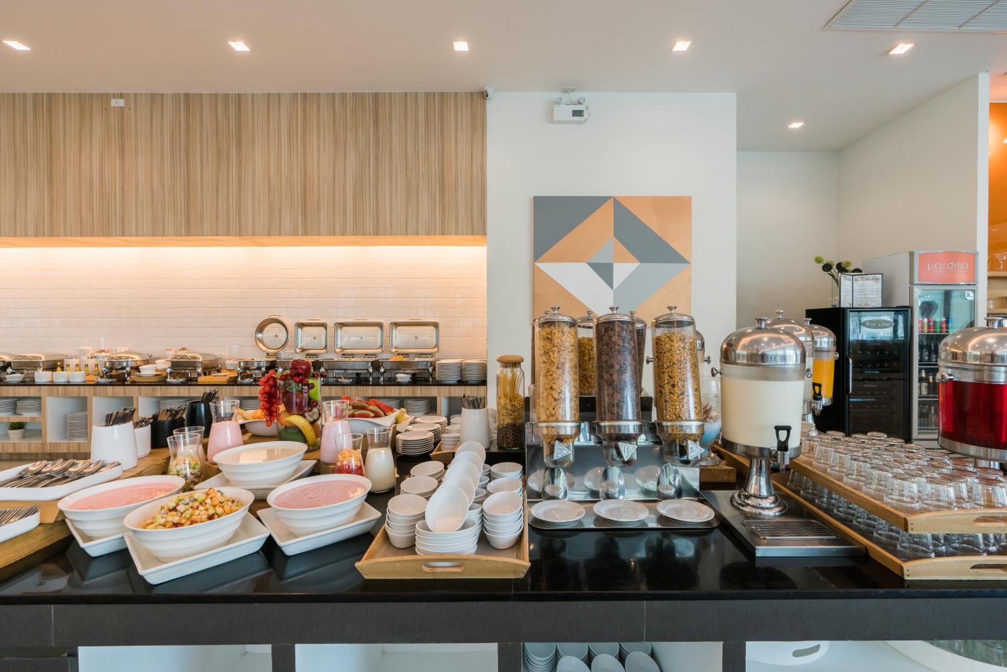 Hotel J Residence Pattaya Zewnętrze zdjęcie